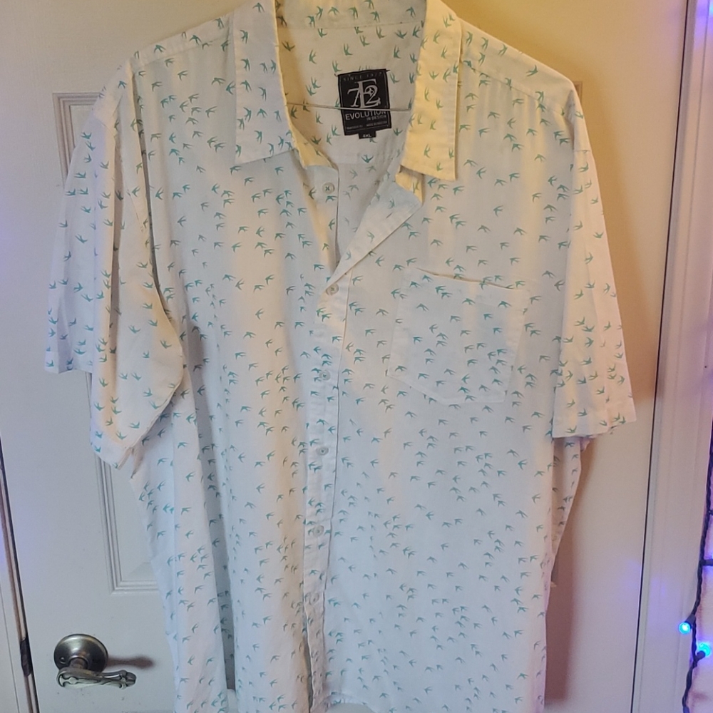 Evolution in Design short sleeved button-down 4xl